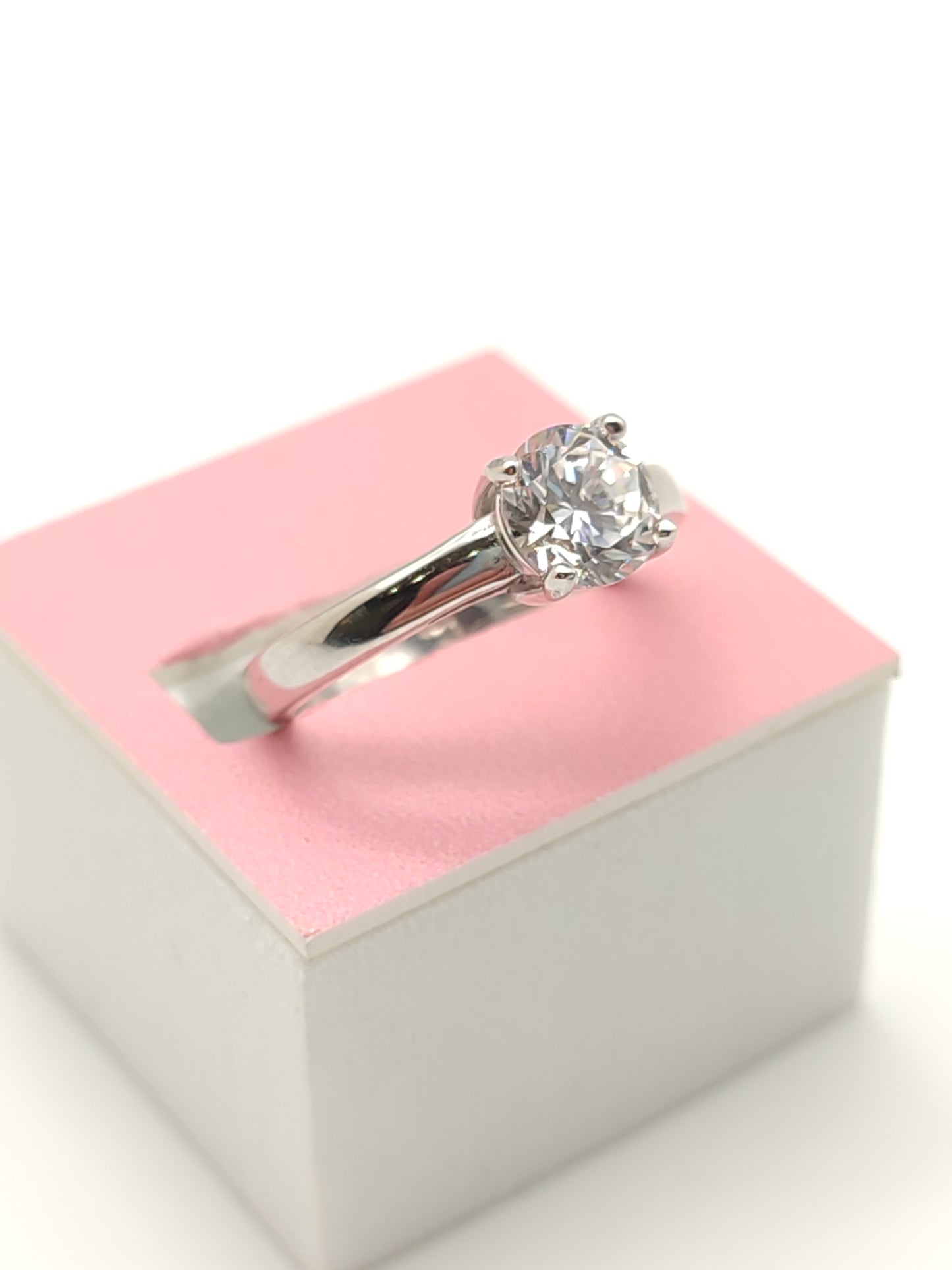 Silver solitaire ring