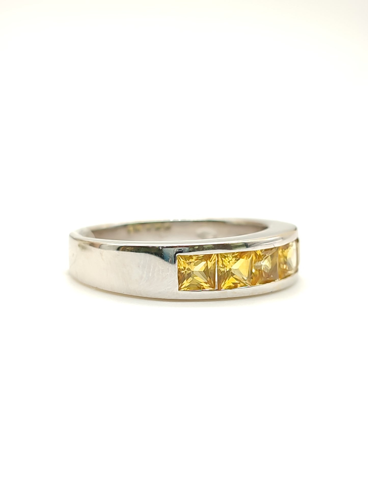 Pavan - Half wedding band in gold with yellow sapphires