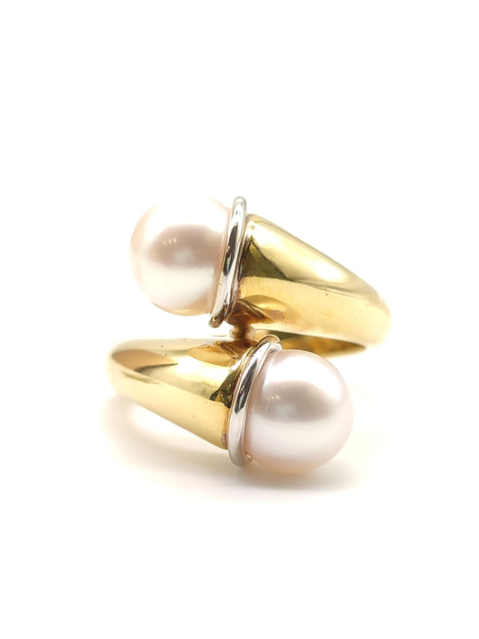 Pavan - Gold ring with Japanese pearls