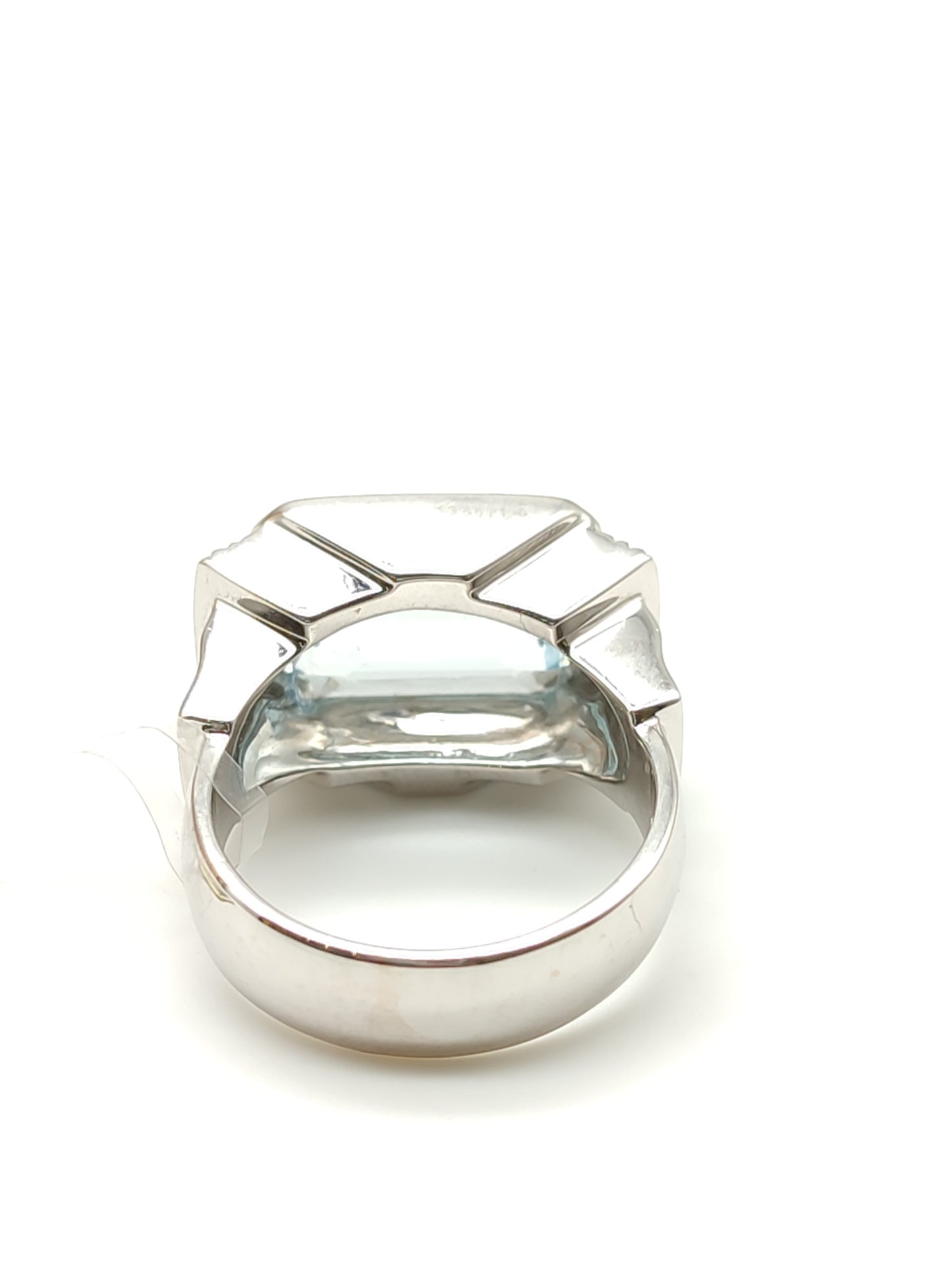 Gold ring with Aquamarine and Diamonds