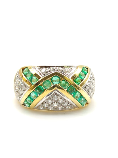Pavan - Anello in oro con  smeraldi e diamanti