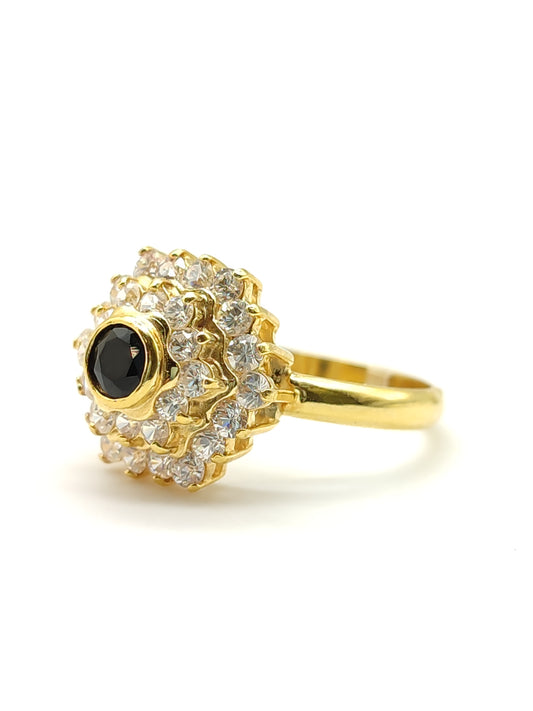 Pavan - Gold ring with zircons and sapphire