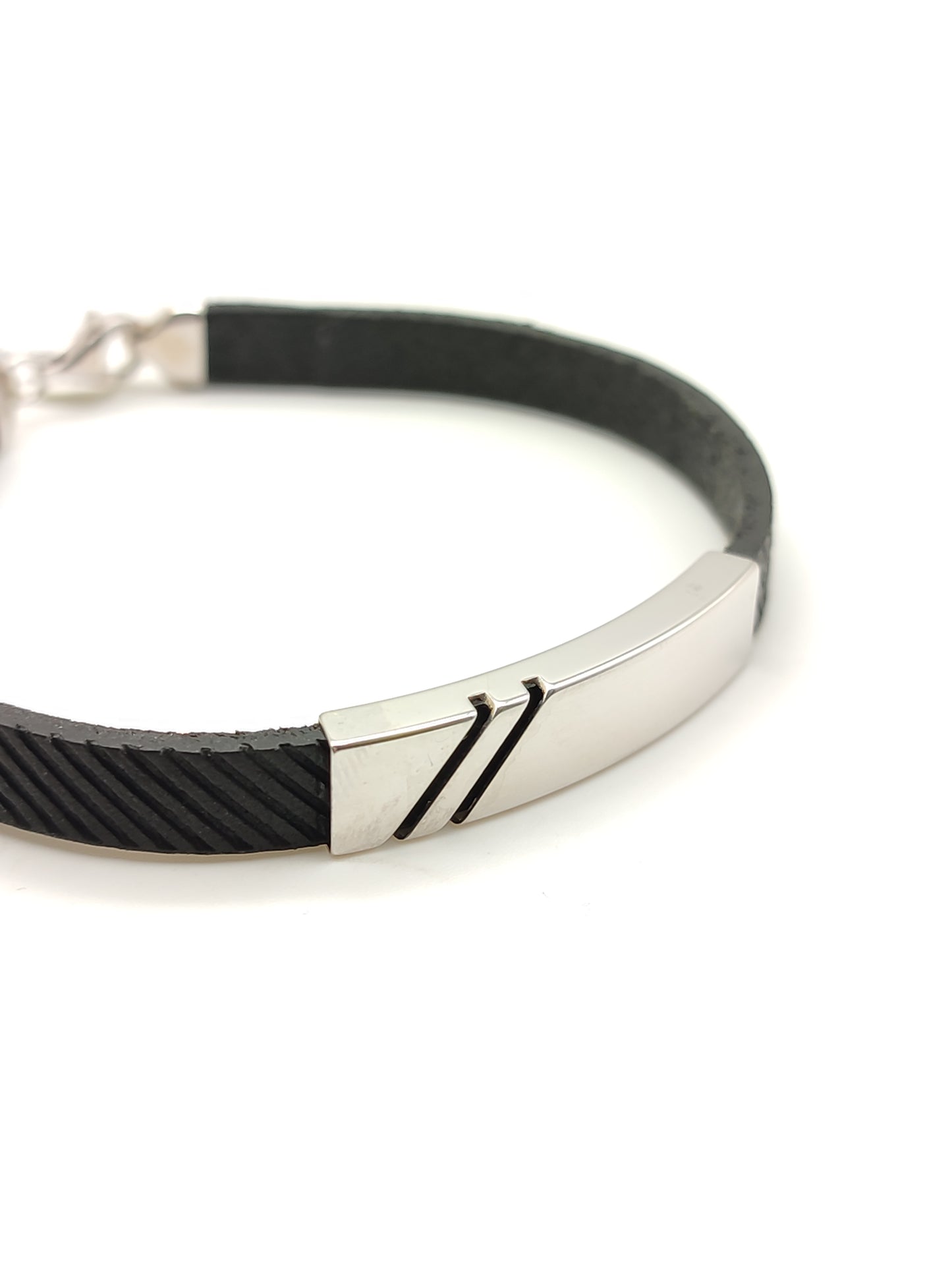 Silver and rubber bracelet with plaque