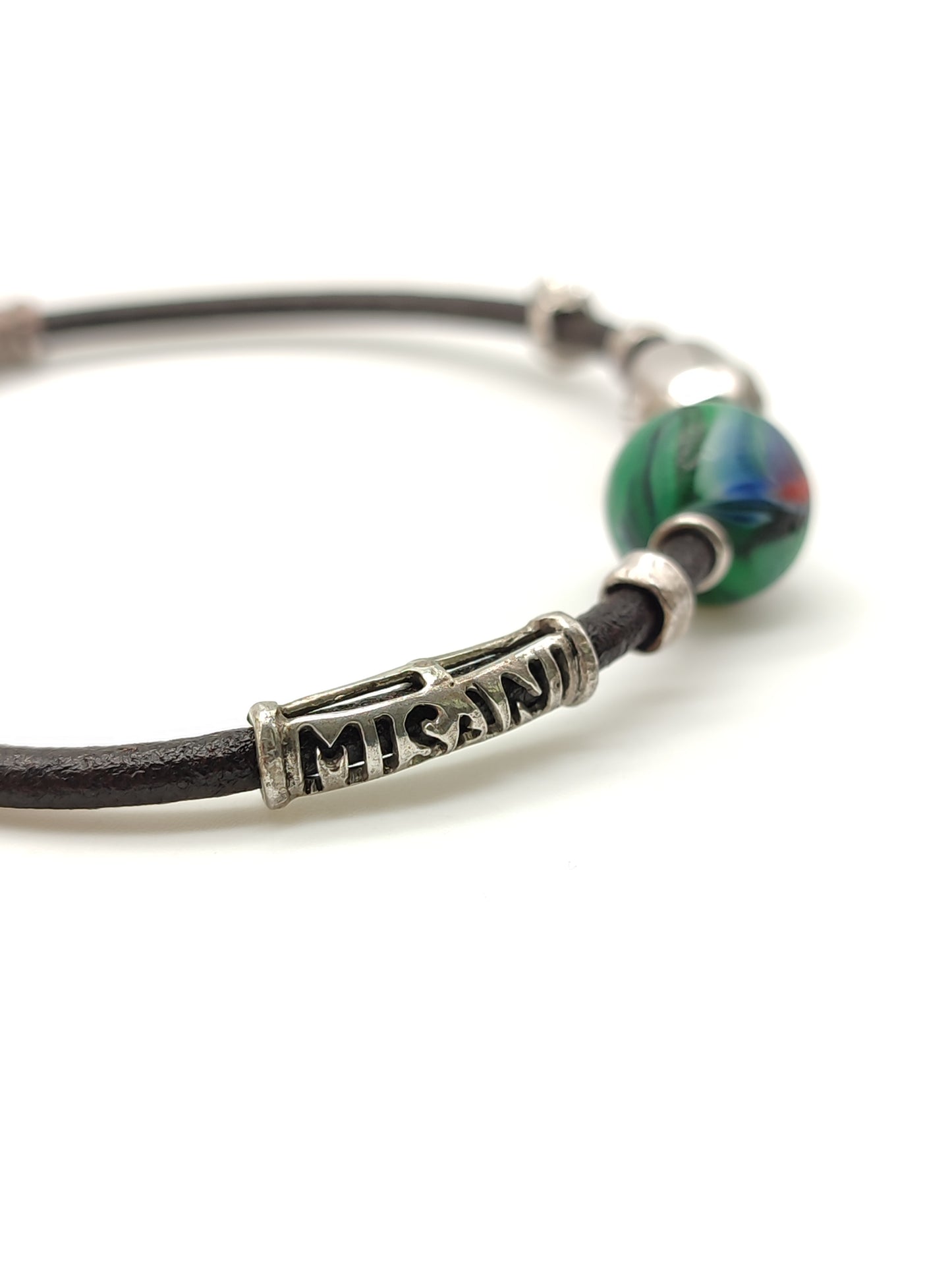 Bracelet in silver, leather and painted wood