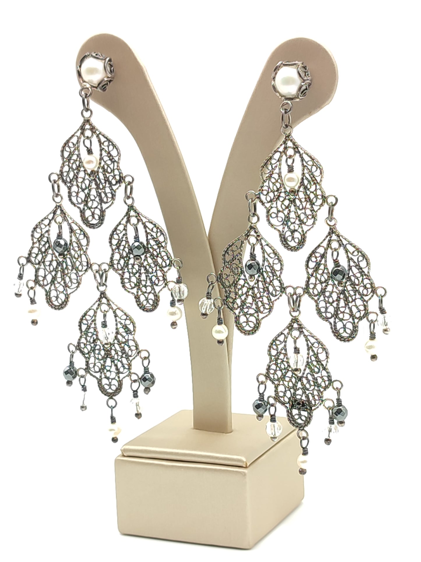 Silver filigree earrings with pearls and quartz