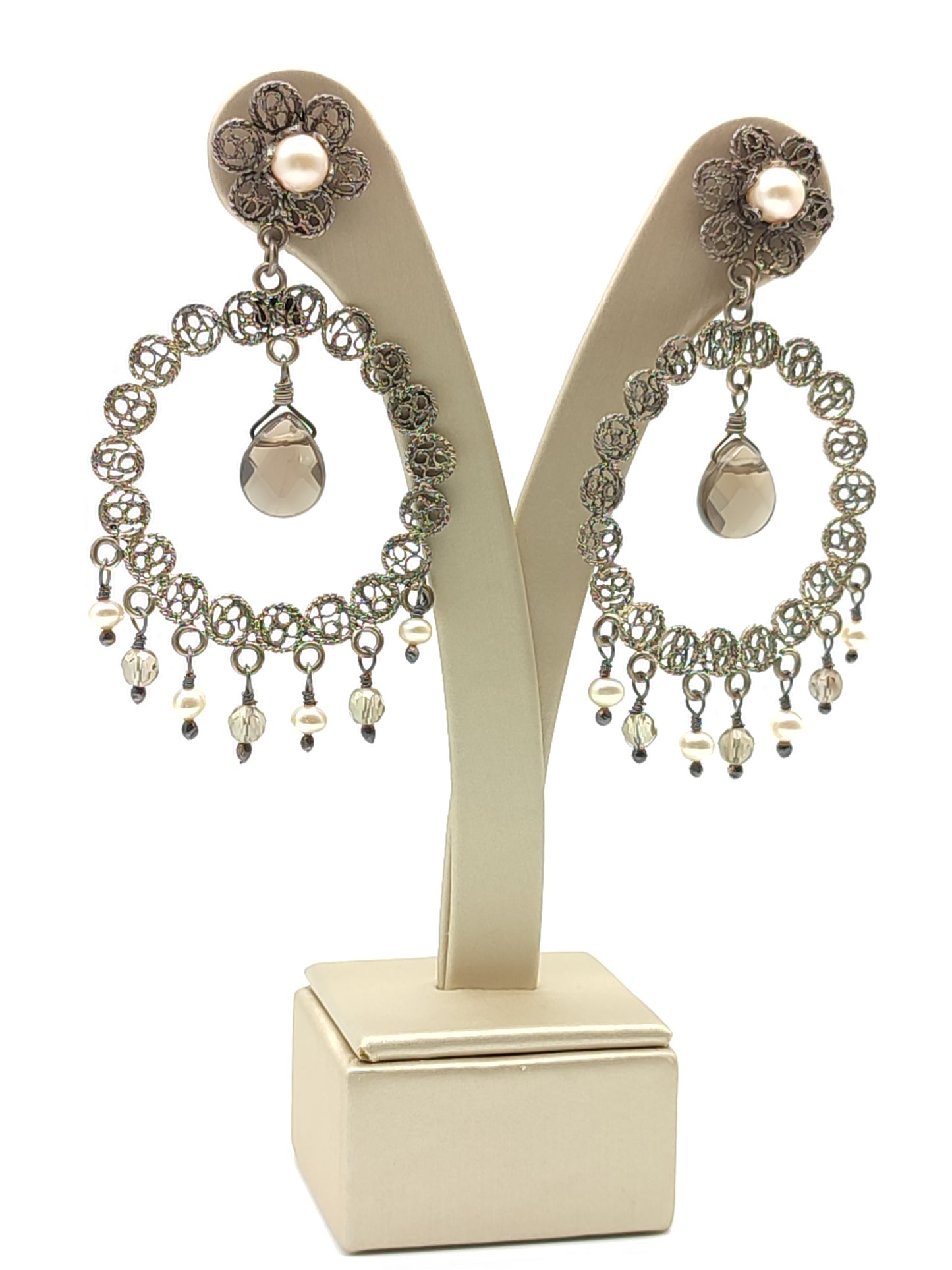Silver filigree earrings with pearls and quartz