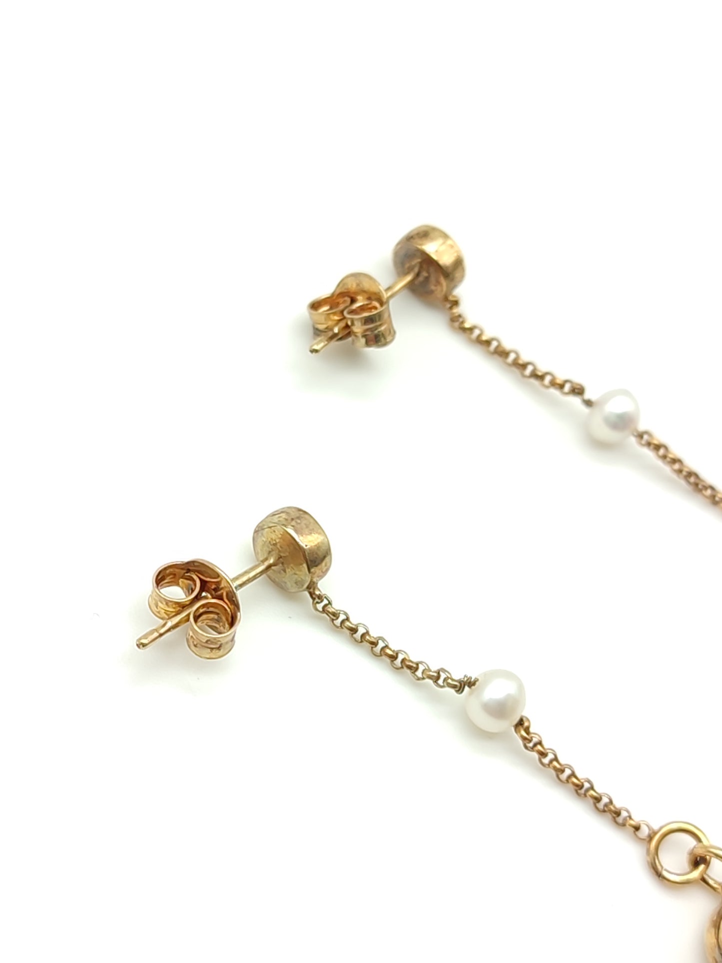 Orecchini in argento dorato con cuori e perle