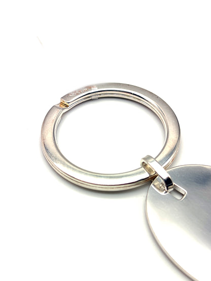 Silver key ring with smooth oval