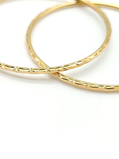 Gold earrings with large worked circles diameter 4.5 cm