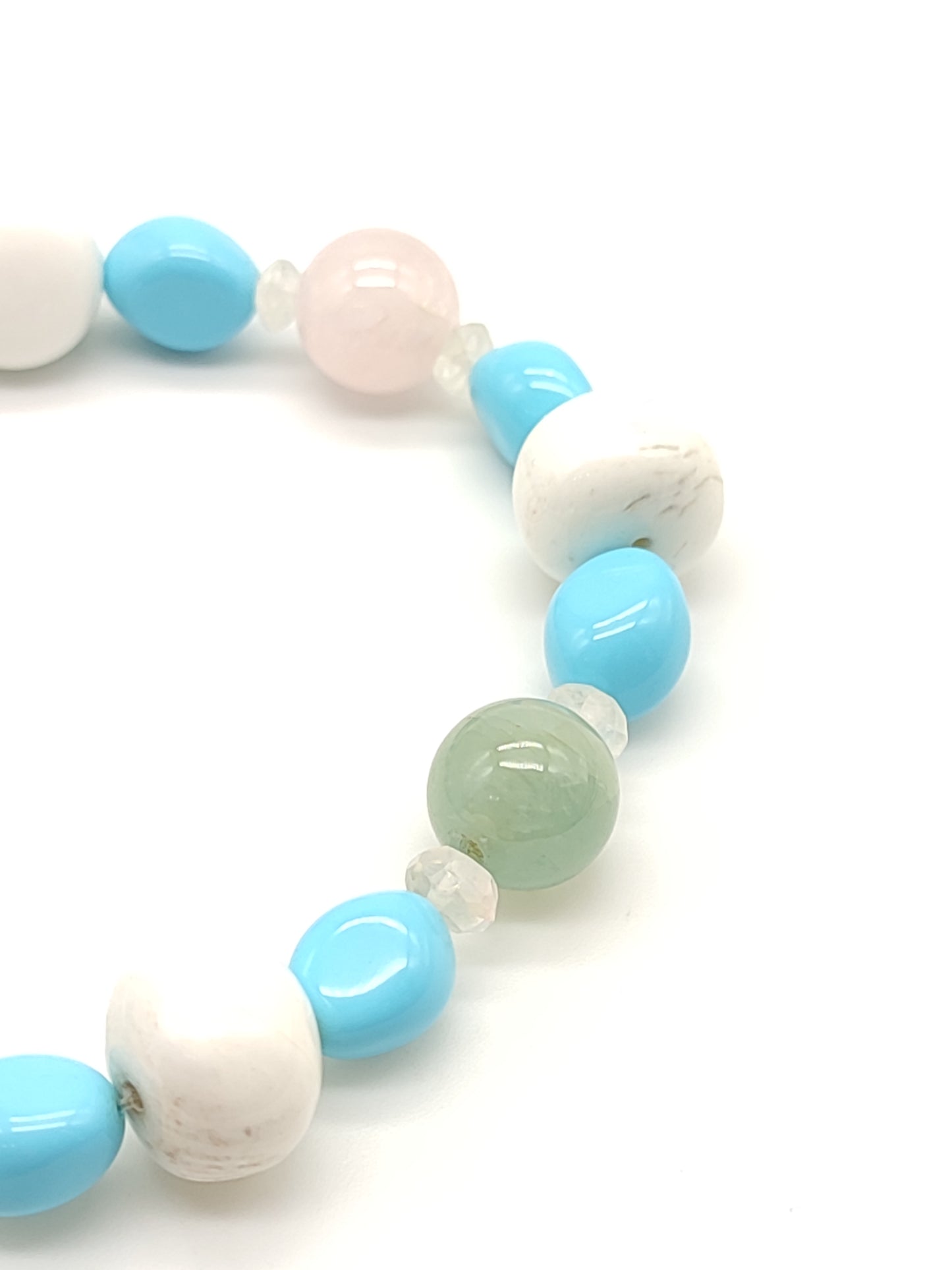 Sea bracelet with turquoises and quartz