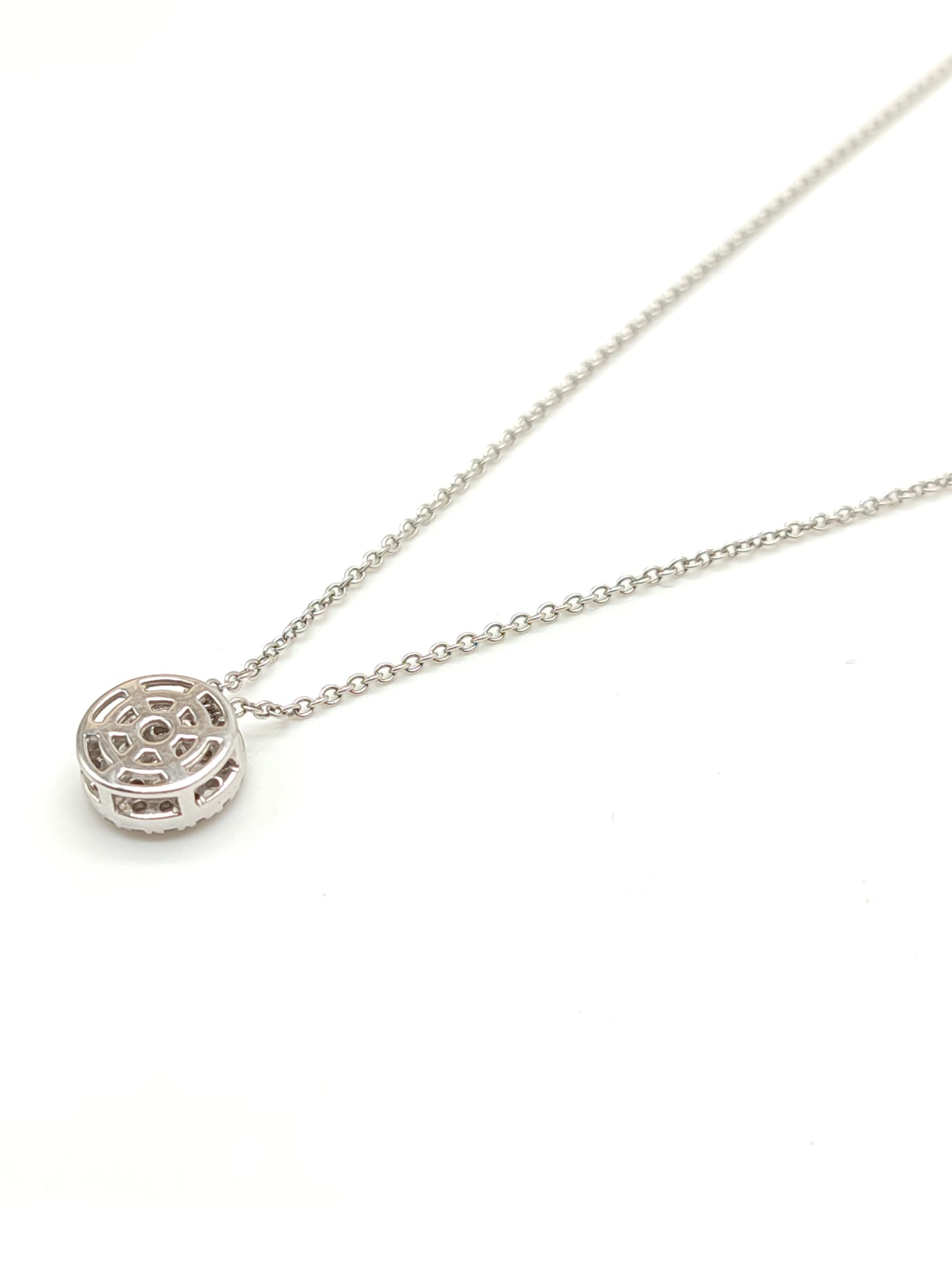 Round gold pavé necklace with 0.40ct diamonds