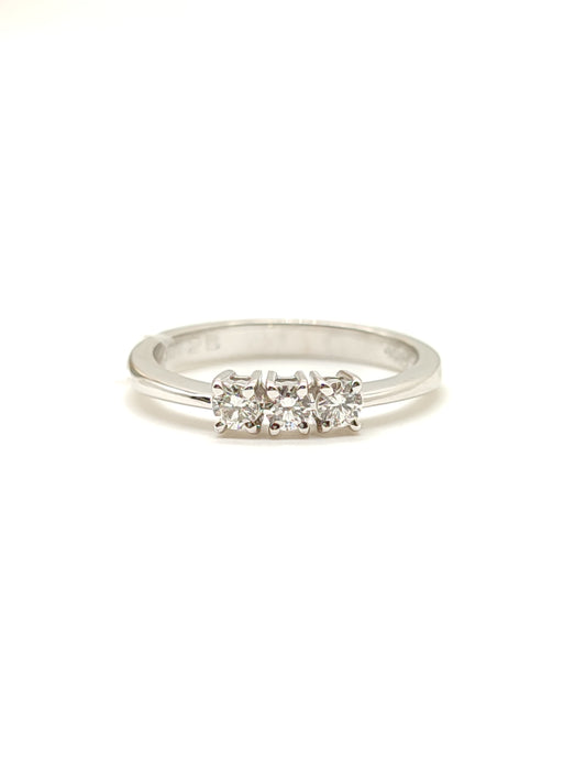 Gold trilogy ring with 0.25ct diamonds