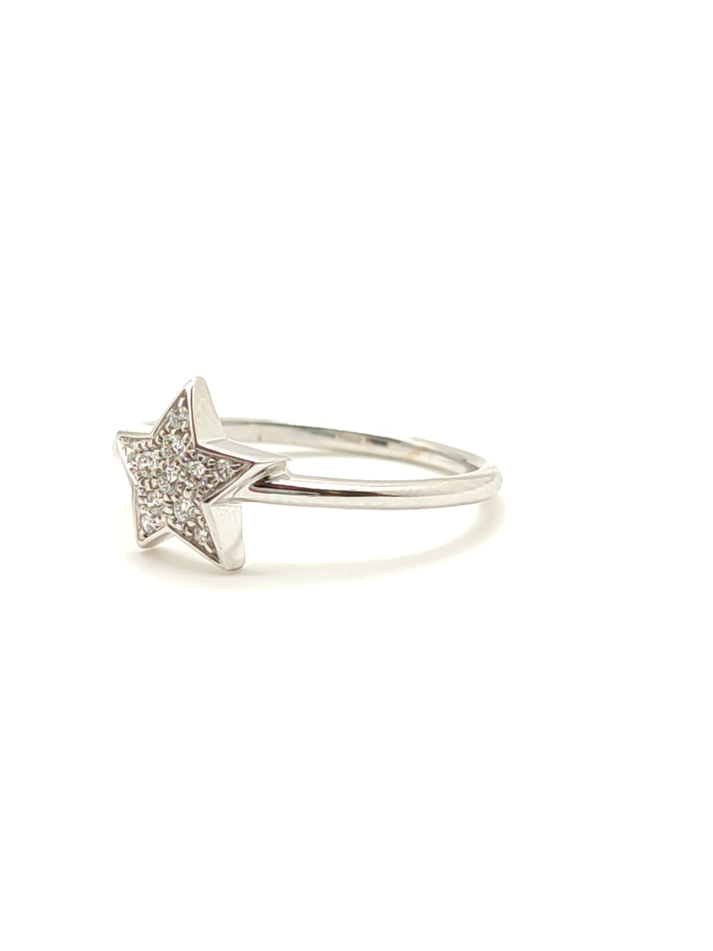 Gold star ring with 0.08ct diamonds