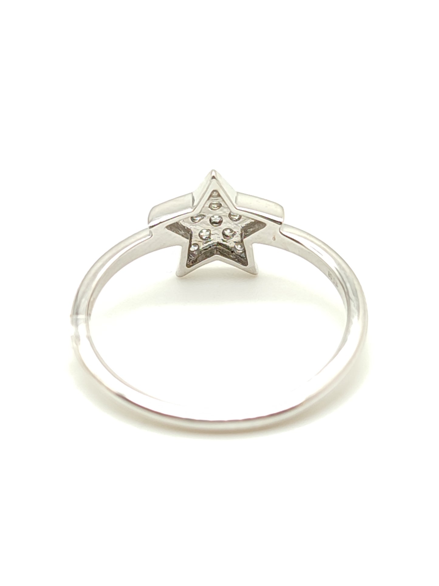 Gold star ring with 0.08ct diamonds