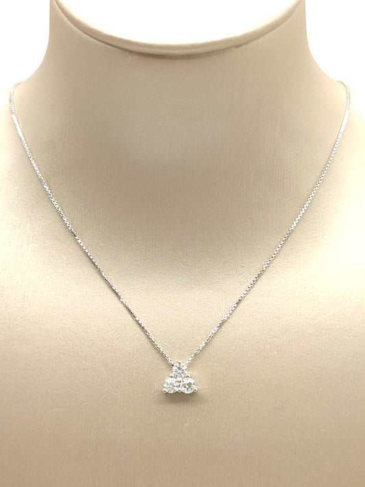 Gold necklace with light point diamonds 0.39ct