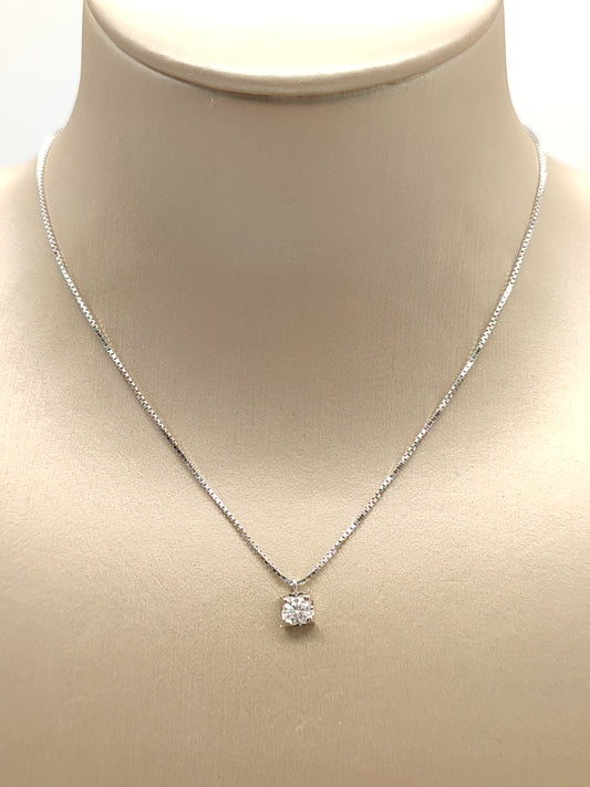 Gold necklace with 0.13ct light point diamond