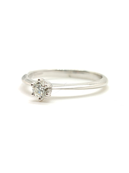 Gold solitaire ring with 0.22ct diamond