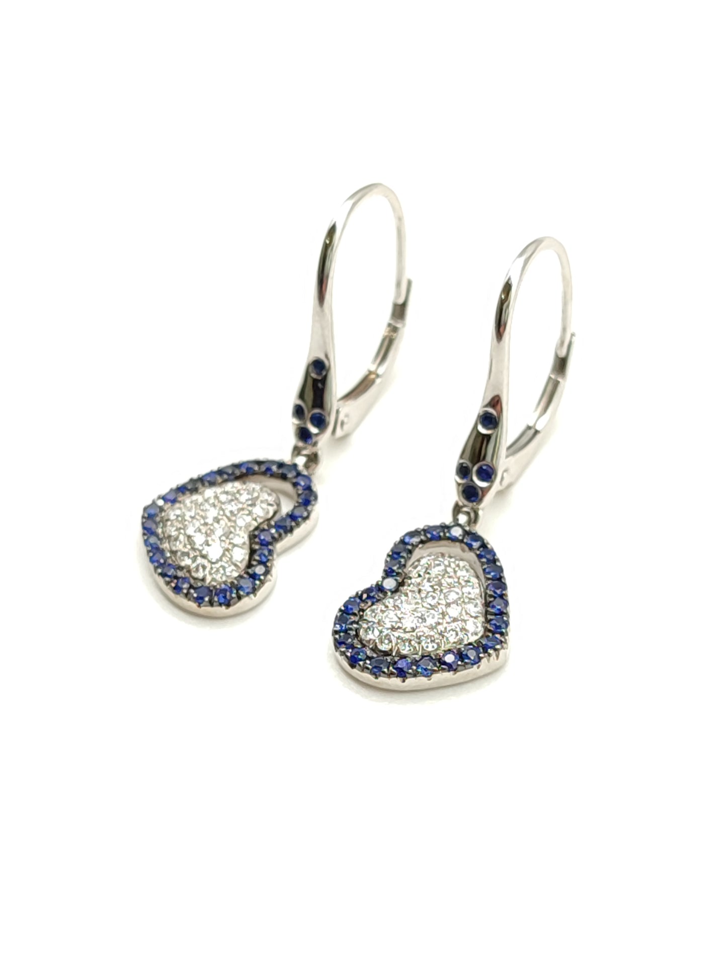 Gold earrings with diamonds and heart-shaped sapphires
