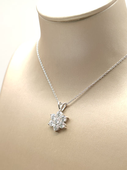 Silver necklace with zrconia flower
