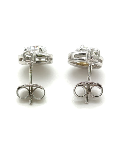 Silver lobe earrings with pavé zircons