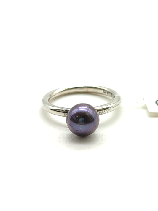 Trollbeads ring with black pearl