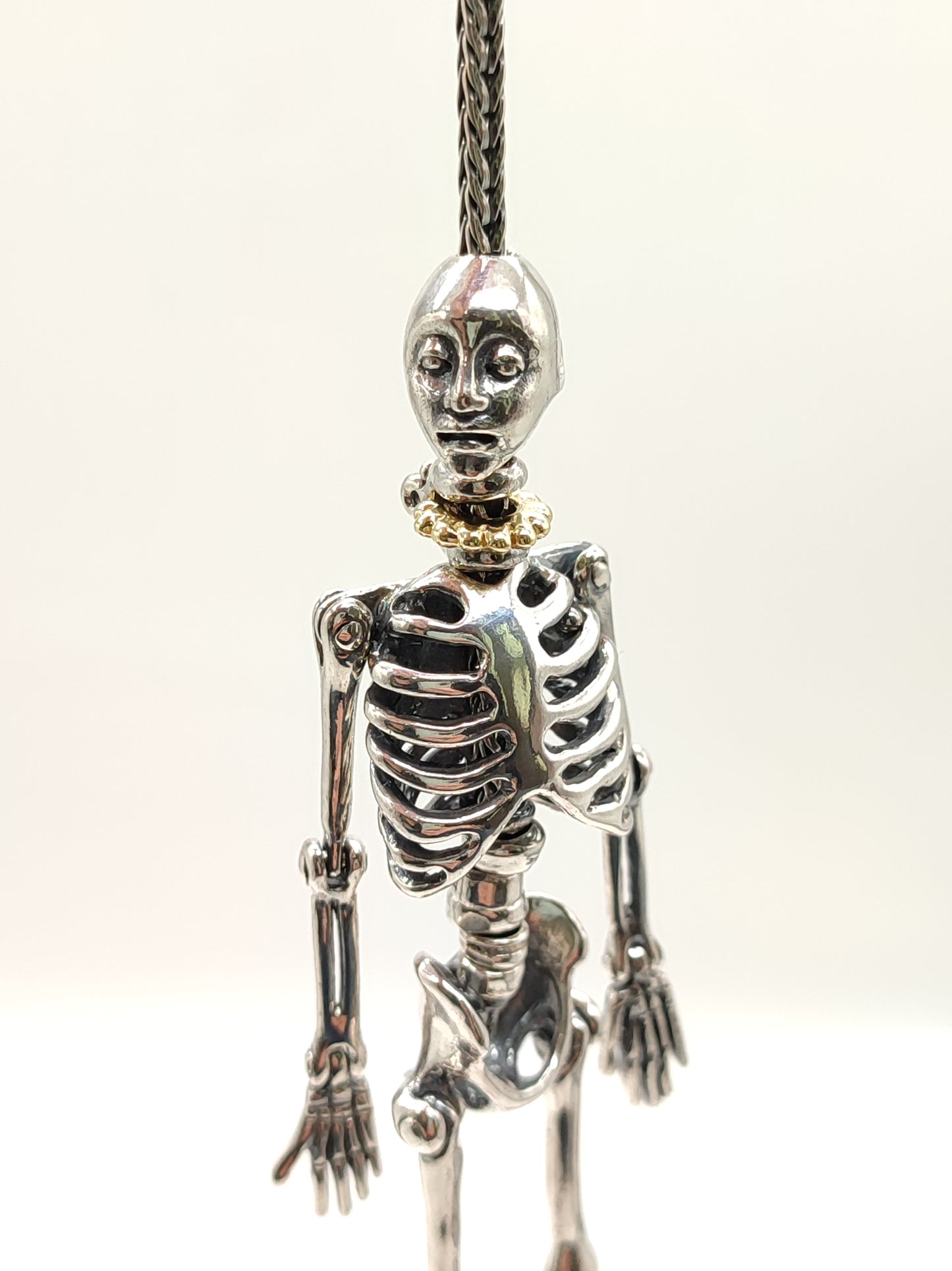 Trollbeads skeleton halloween limited edition pendant