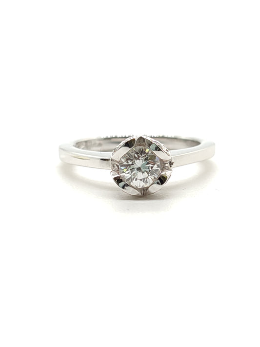 Gold solitaire ring with 0.52 ct diamond