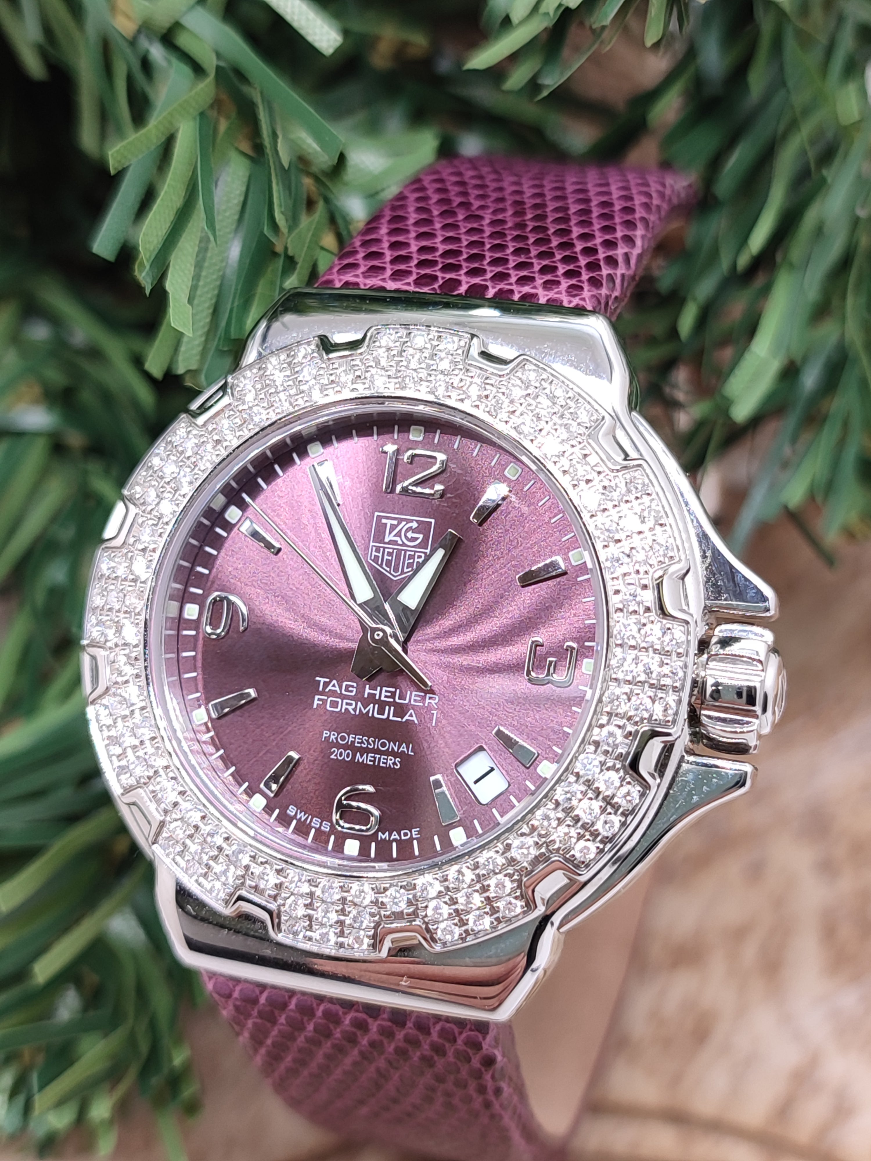 Tag heuer formula 2025 1 ladies pink diamond