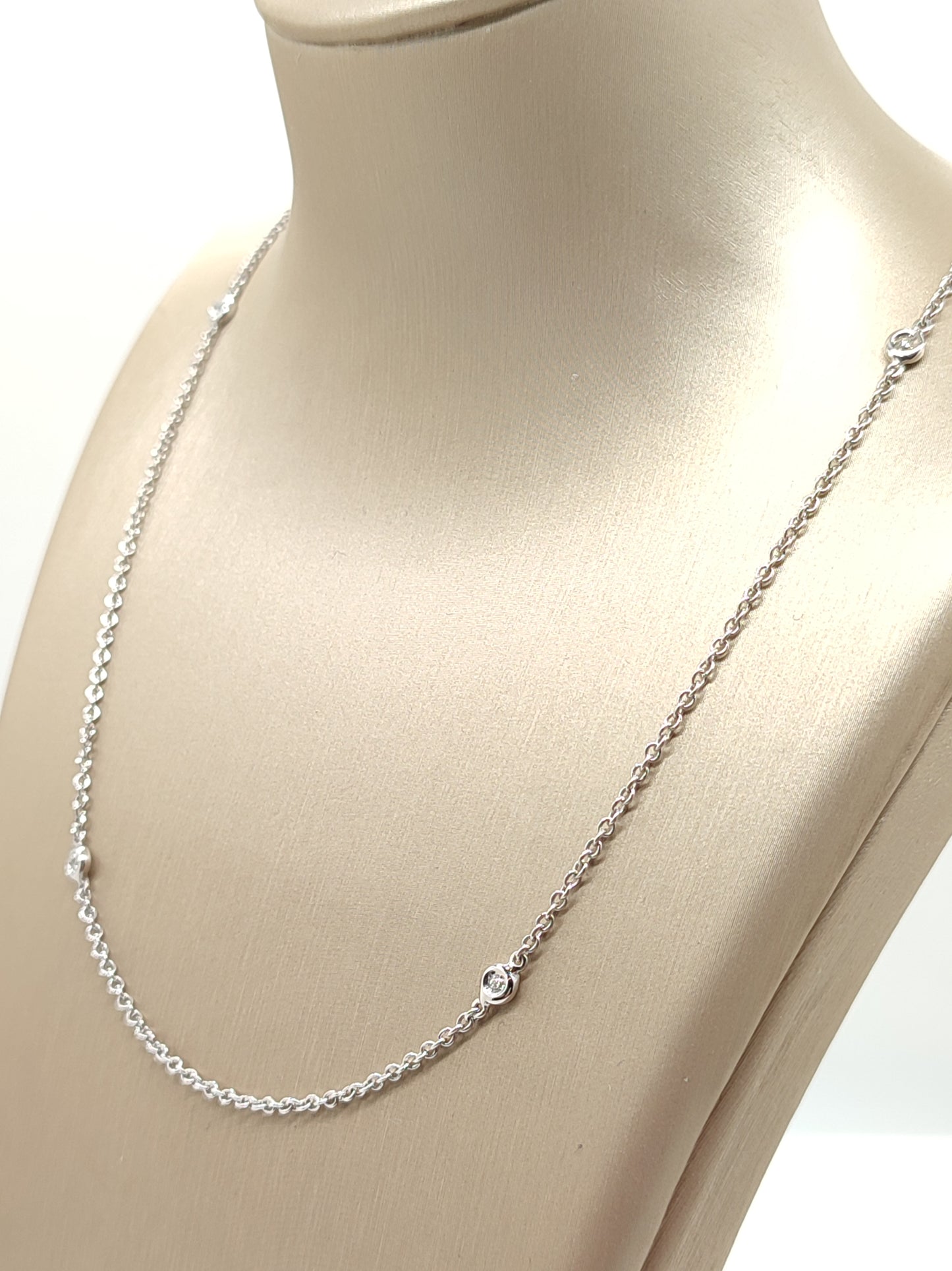 Gold necklace with 0.18ct diamonds