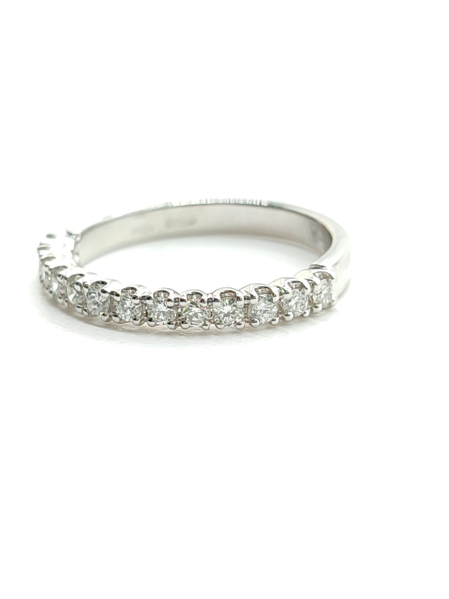 Half wedding band ring in gold with 0.31ct diamonds