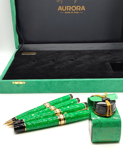 Aurora Primavera L.edition green marbled pens set in gold