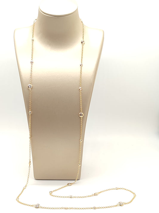 Long necklace with alternating zircons