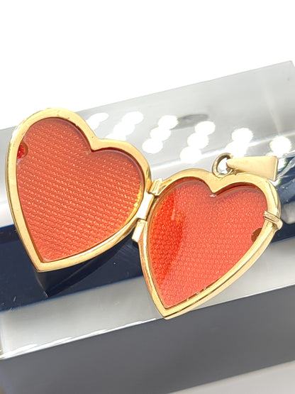Gold heart photo holder pendant