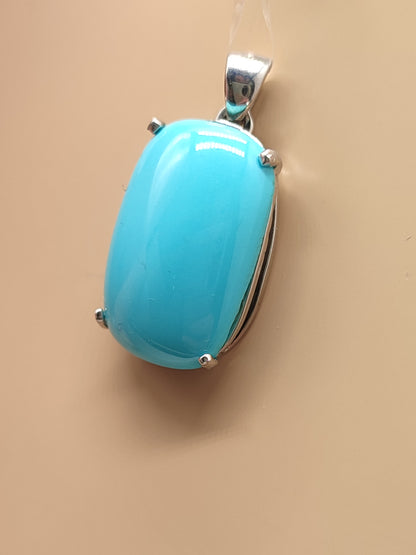 White gold pendant with rectangular turquoise