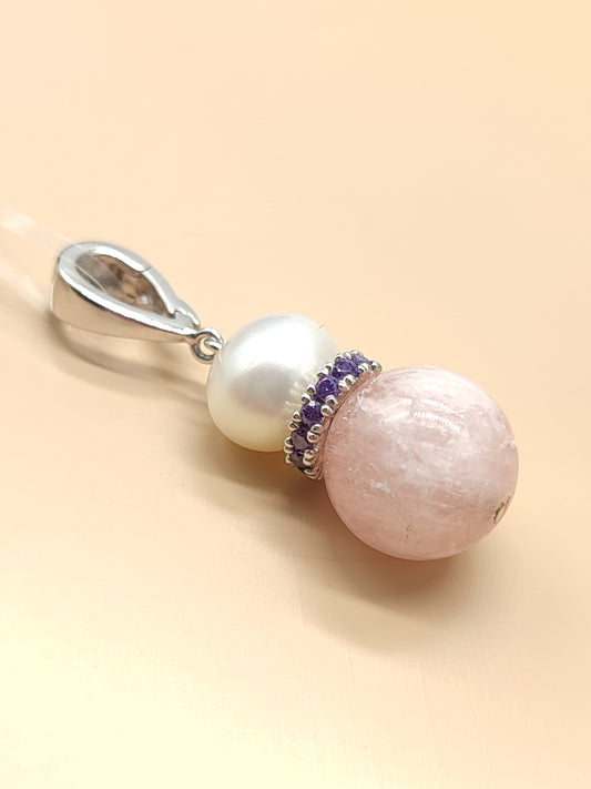White gold pearl and beryl pendant