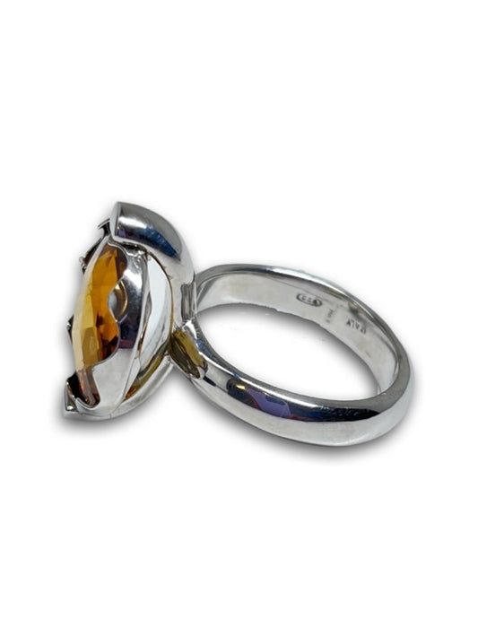 Silver ring with citrine quartz
