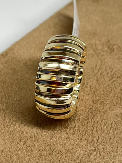Silver ring with golden gas tube mesh
