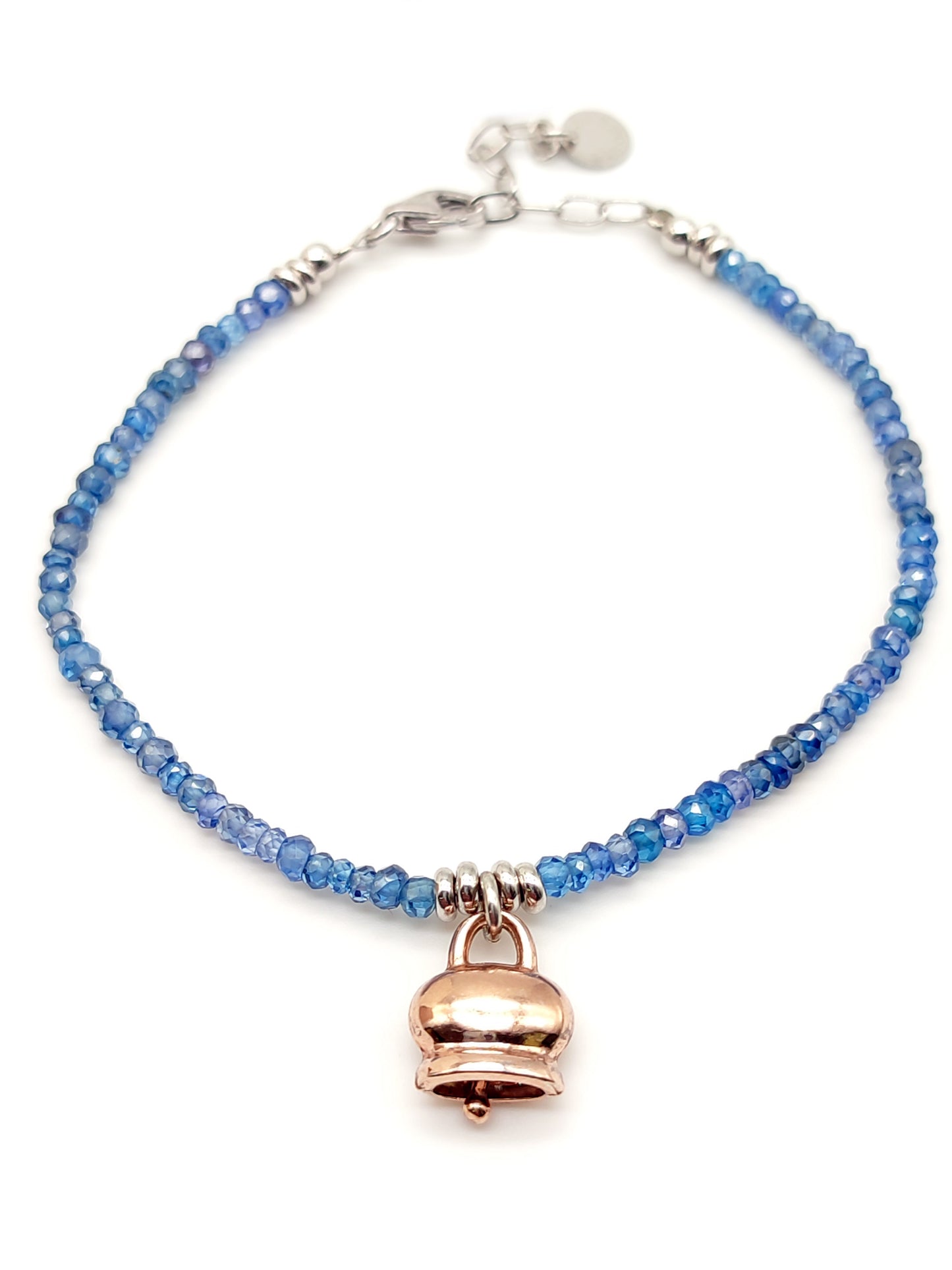 Bracciale in argento con quarzi azzurri e campanella